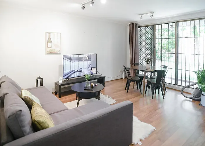 Surry Hills 2Br Apt Near Sydney Opera House